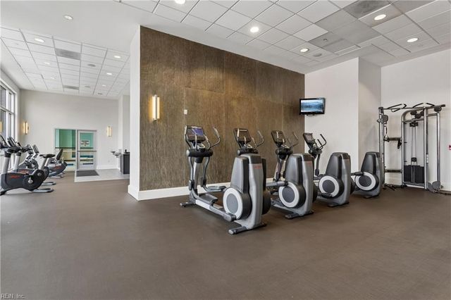 4545 Commerce St Unit 1608, Virginia Beach, VA 23462
