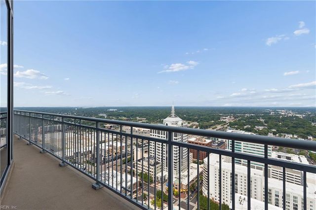 4545 Commerce St Unit 1608, Virginia Beach, VA 23462