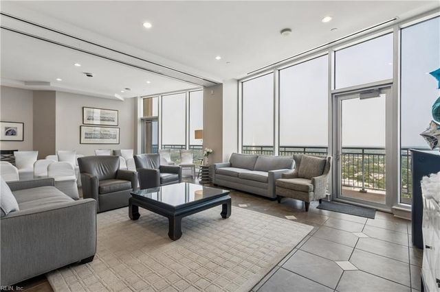 4545 Commerce St Unit 1608, Virginia Beach, VA 23462
