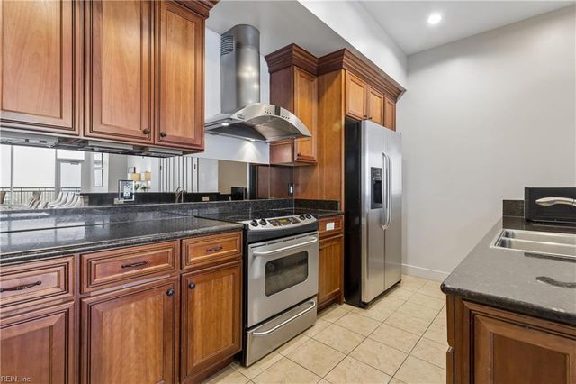 4545 Commerce St Unit 1608, Virginia Beach, VA 23462