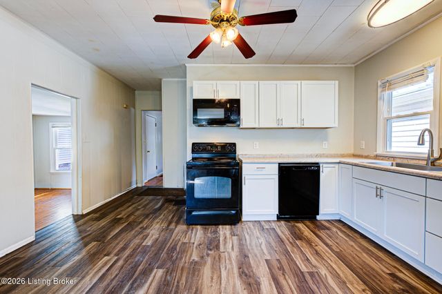 2123 Bradley Ave, Louisville, KY 40217