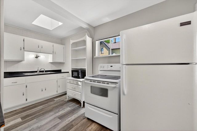 1463 N Franklin PLACE, Milwaukee, WI 53202