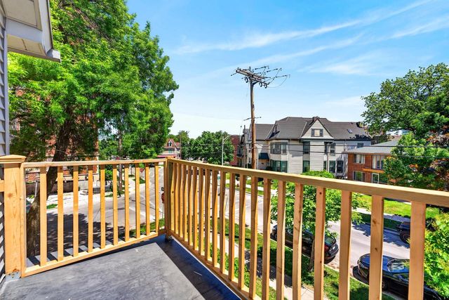1463 N Franklin PLACE, Milwaukee, WI 53202