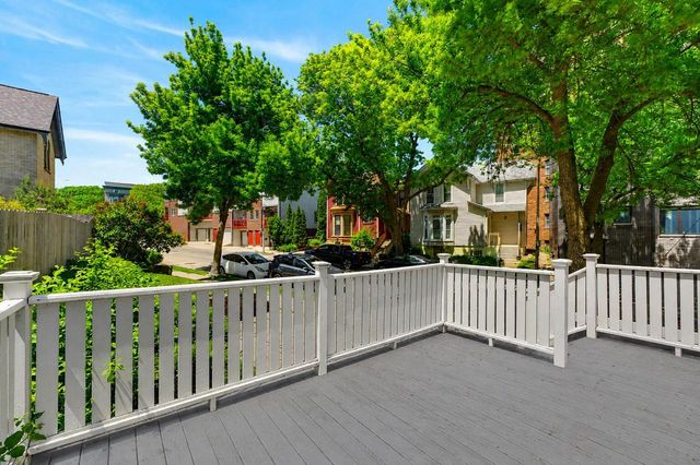 1463 N Franklin PLACE, Milwaukee, WI 53202