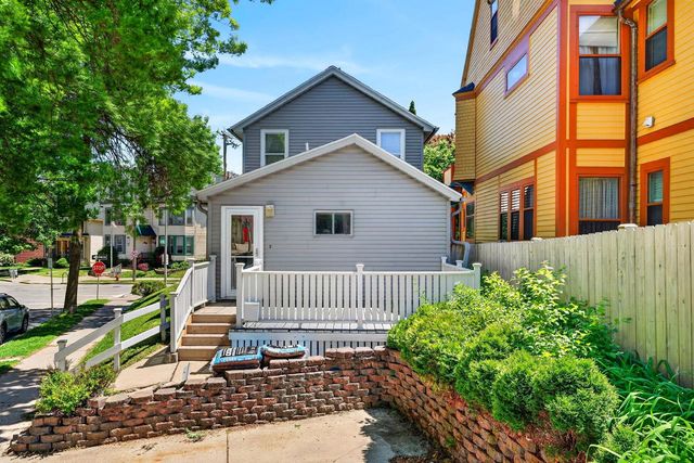 1463 N Franklin PLACE, Milwaukee, WI 53202