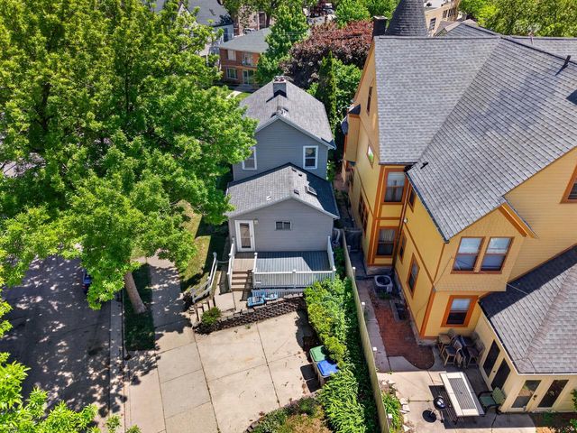 1463 N Franklin PLACE, Milwaukee, WI 53202
