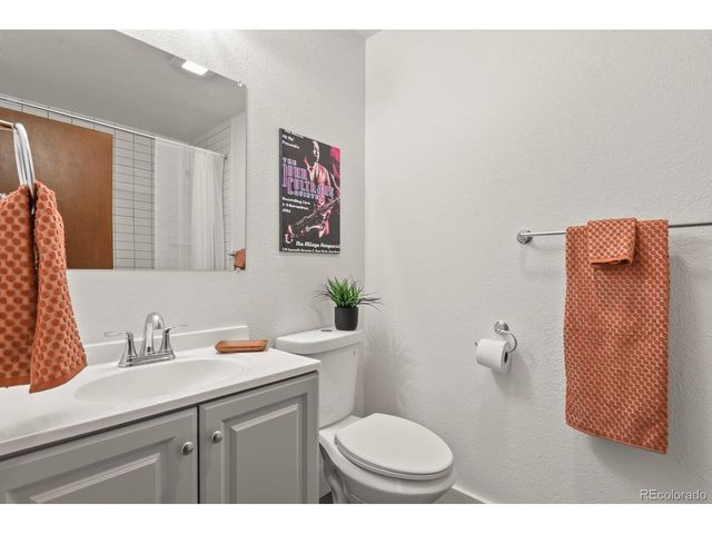 3402 S Dallas Ct, Denver, CO 80231