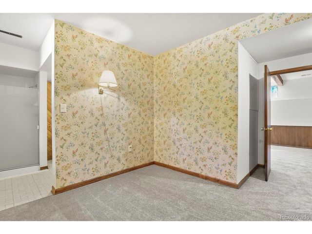 3402 S Dallas Ct, Denver, CO 80231