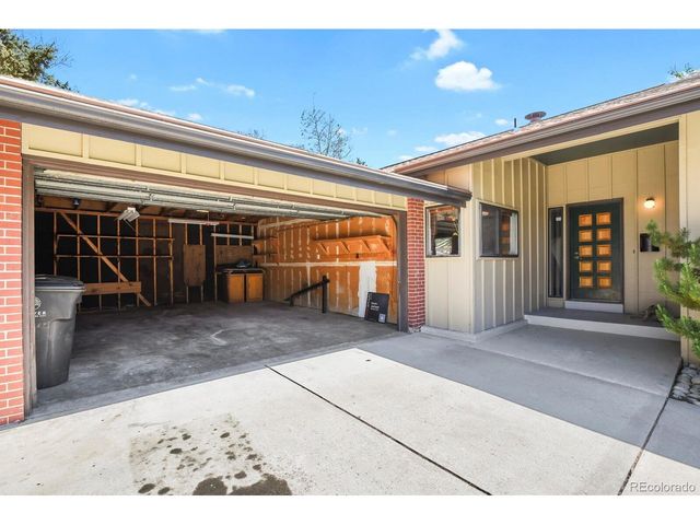 3402 S Dallas Ct, Denver, CO 80231