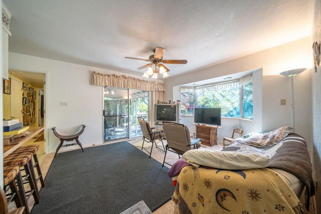 16433 China Gulch Drive, Anderson, CA 96007