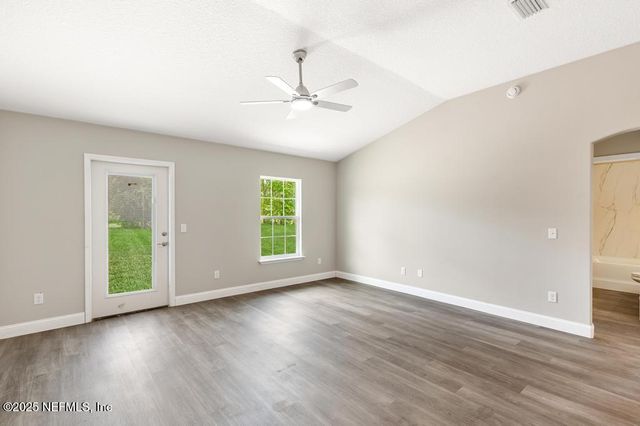 451632 OLD DIXIE Highway, Callahan, FL 32011