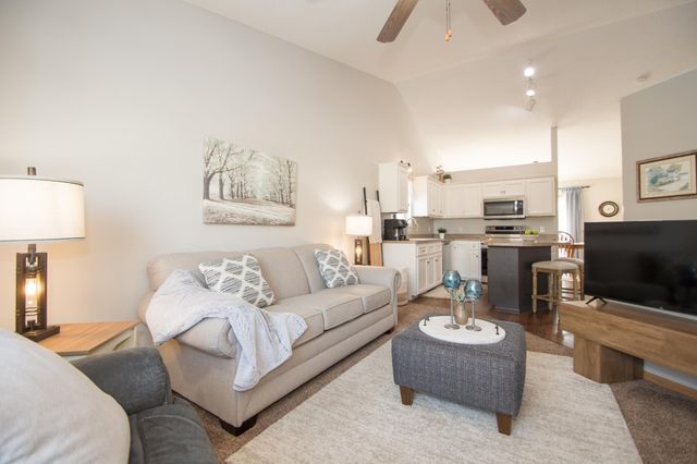 265 Arbor Curve NE, Cokato, MN 55321