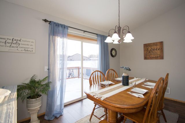 265 Arbor Curve NE, Cokato, MN 55321