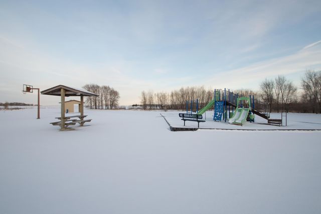 265 Arbor Curve NE, Cokato, MN 55321