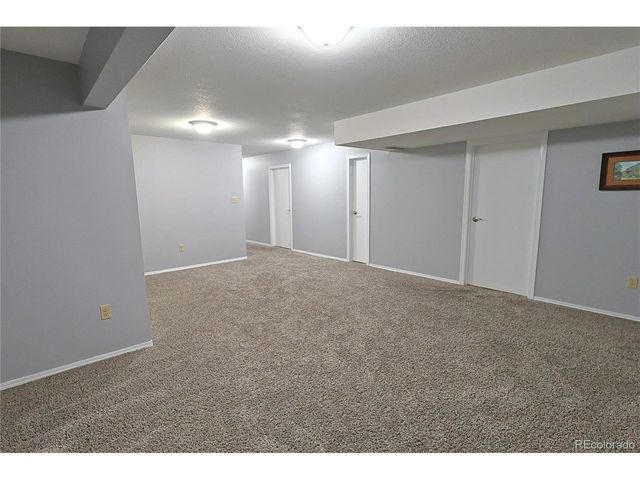 109 S Chi Chi Dr, Pueblo, CO 81007