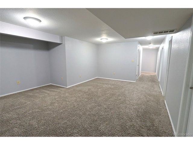 109 S Chi Chi Dr, Pueblo, CO 81007