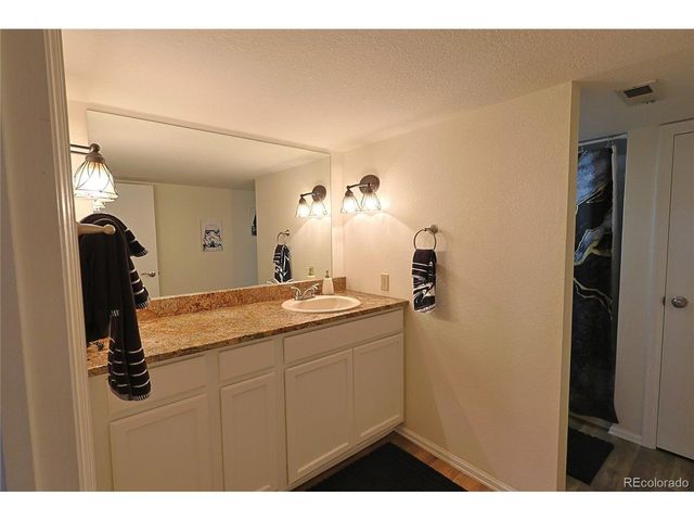 109 S Chi Chi Dr, Pueblo, CO 81007