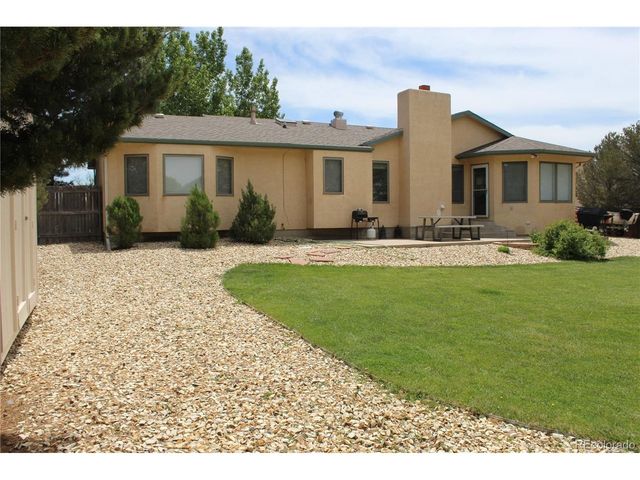 109 S Chi Chi Dr, Pueblo, CO 81007