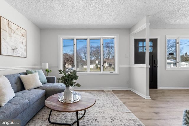 605 TAIT RD, Somerdale, NJ 08083