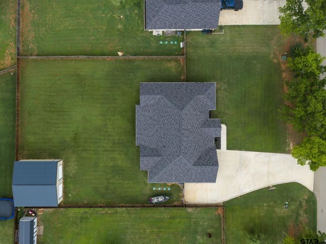 8822 County Road 152 W, Bullard, TX 75757