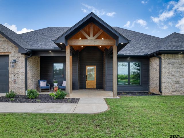 8822 County Road 152 W, Bullard, TX 75757