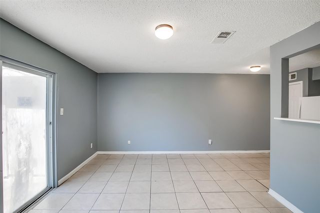 2215 Missionhill DR 104, Austin, TX 78741