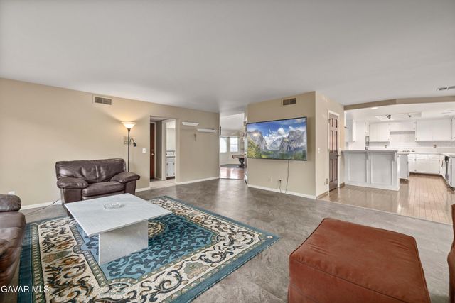 5704 Bulford Place, Quartz Hill, CA 93536