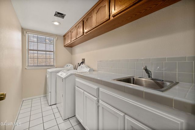 5704 Bulford Place, Quartz Hill, CA 93536