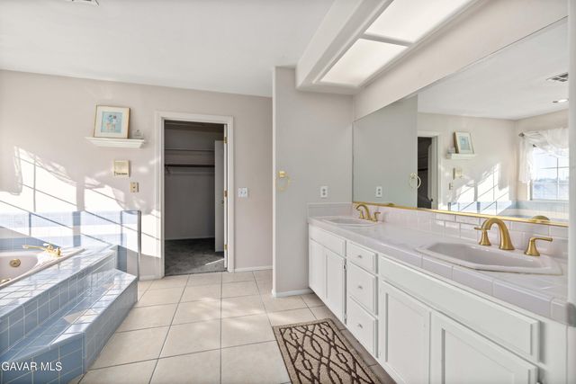 5704 Bulford Place, Quartz Hill, CA 93536