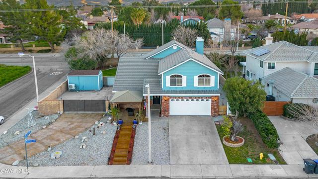 5704 Bulford Place, Quartz Hill, CA 93536