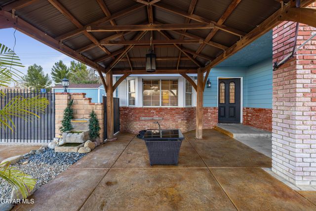 5704 Bulford Place, Quartz Hill, CA 93536