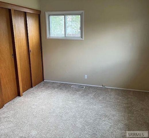 375 Fanning Avenue, Idaho Falls, ID 83401