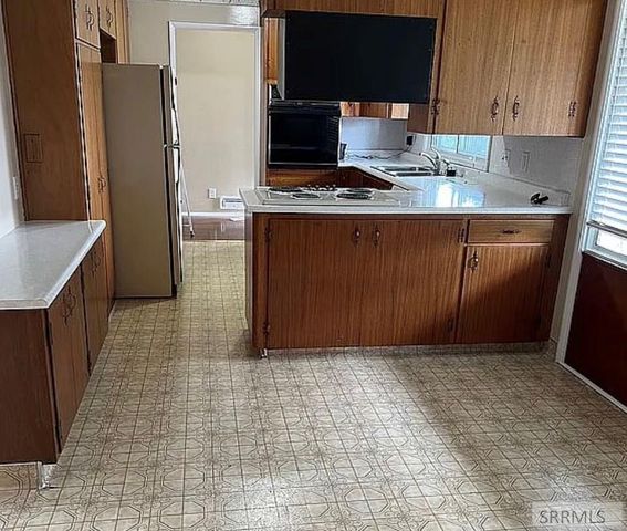 375 Fanning Avenue, Idaho Falls, ID 83401