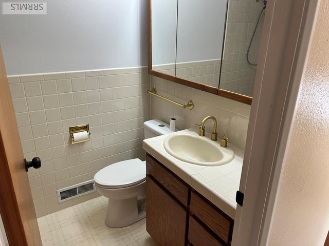 375 Fanning Avenue, Idaho Falls, ID 83401
