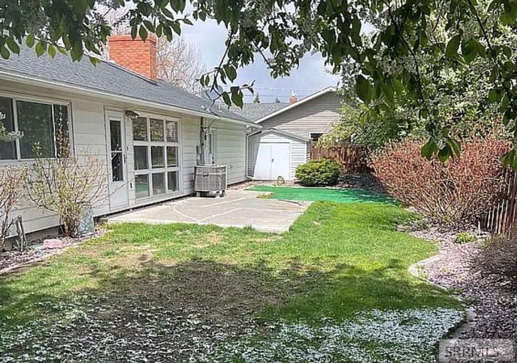 Image 9 of property listing at 375 Fanning Avenue, Idaho Falls, ID 83401