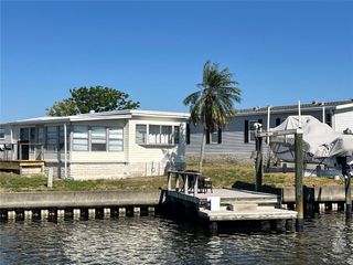 7030 MOUNT ARLINGTON DRIVE NE 409, St Petersburg, FL 33702