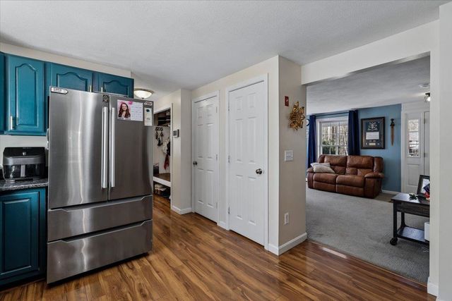 5 Whitetail Lane, Chester, NH 03036