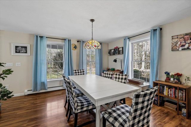 5 Whitetail Lane, Chester, NH 03036