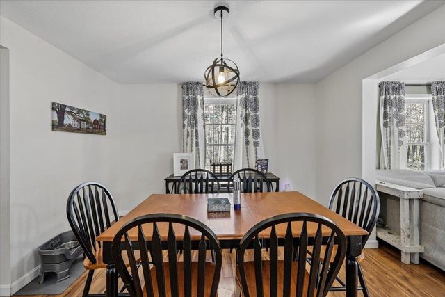 5 Whitetail Lane, Chester, NH 03036