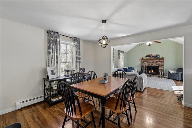 5 Whitetail Lane, Chester, NH 03036