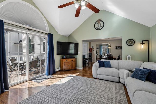 5 Whitetail Lane, Chester, NH 03036