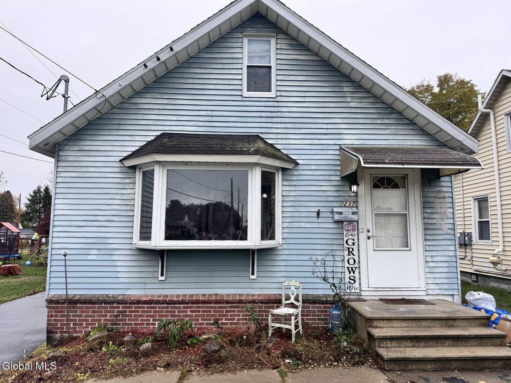 237 Princetown Road, Rotterdam, NY 12306