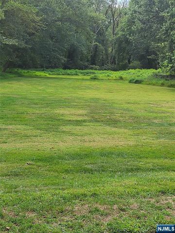 156 Ticonderoga Terrace, Wayne, NJ 07470