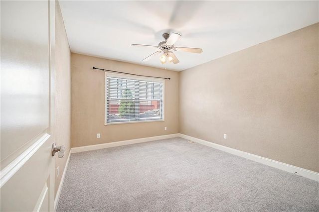 1104 W 46th Street 2, Kansas City, MO 64111