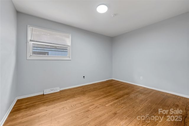 235 Edgegreen Drive, Charlotte, NC 28217