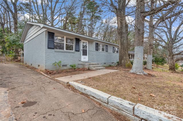 235 Edgegreen Drive, Charlotte, NC 28217