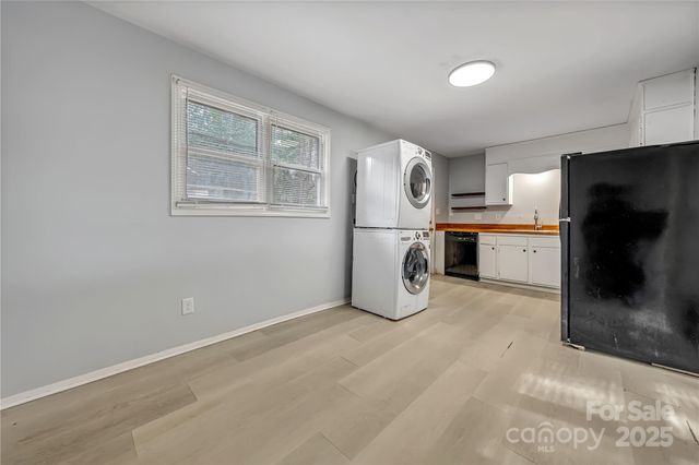 235 Edgegreen Drive, Charlotte, NC 28217