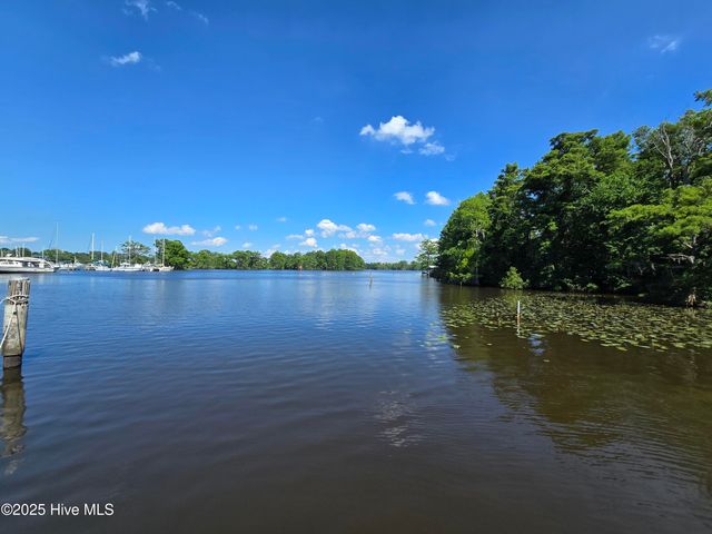7 Old Fish Hatchery Road, Edenton, NC 27932