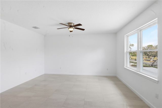 939 19th Street 941, Vero Beach, FL 32960