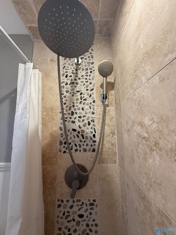 4036 NW Knollbrook Drive, Huntsville, AL 35810